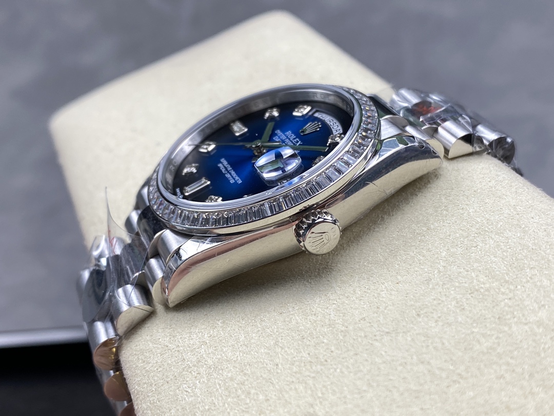 Rolex Day-Date 128349RBR 0010 Blue Ombre Dial Diamond Bezel 36MM Unisex Replica Watch