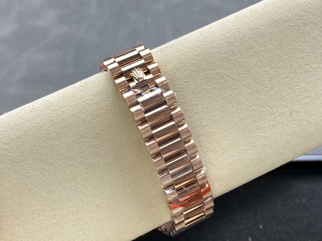 Rolex Day-Date 228345RBR 0007 Sundust Diamond Dial Diamond Bezel 40mm Mens Replica Watch