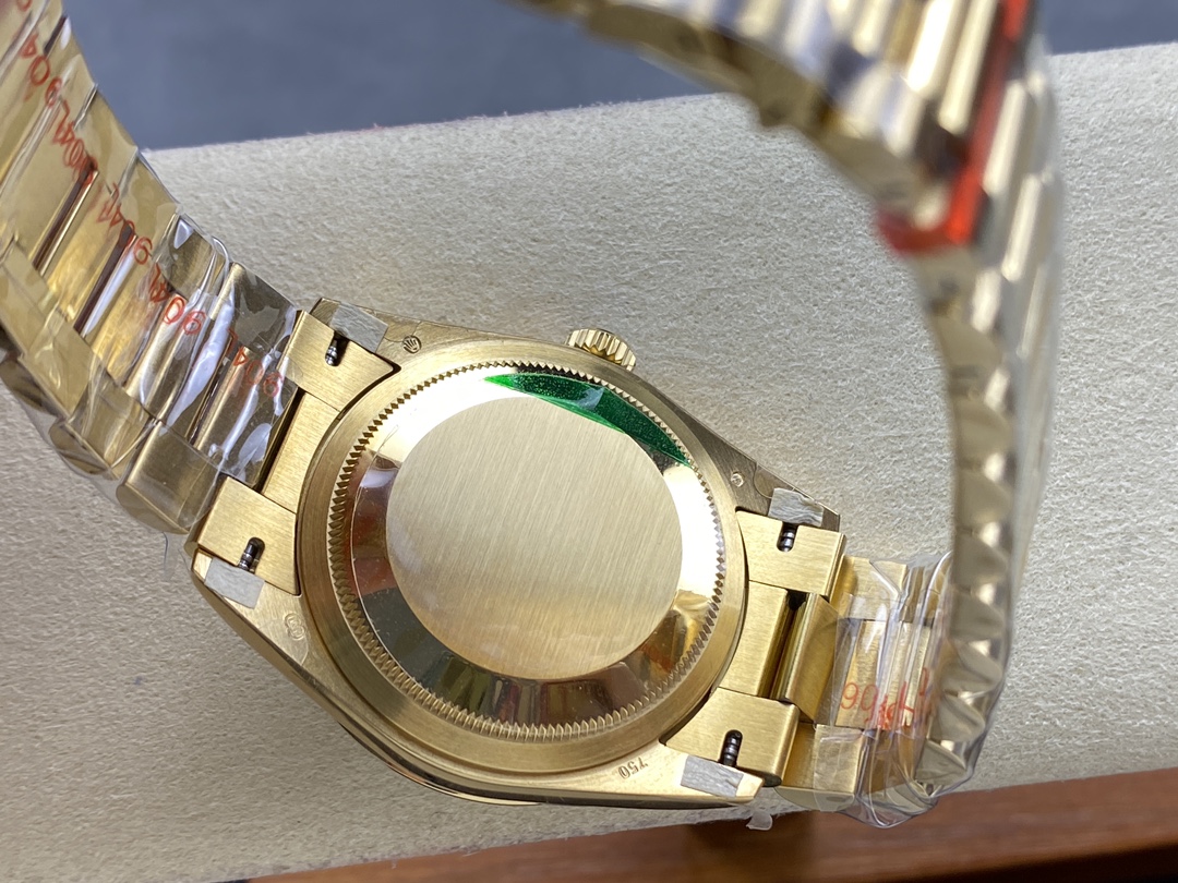 Rolex Day-Date 128238 Fluted Bezel Green Diamond Dial 36MM Unisex Replica Watch