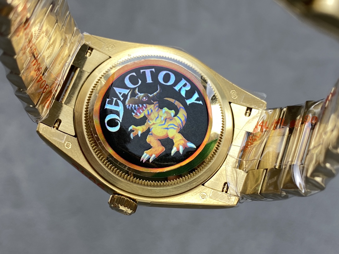 Rolex Day-Date 128238 0008 Fluted Bezel Champagne Diamond Dial 36MM Unisex Replica Watch