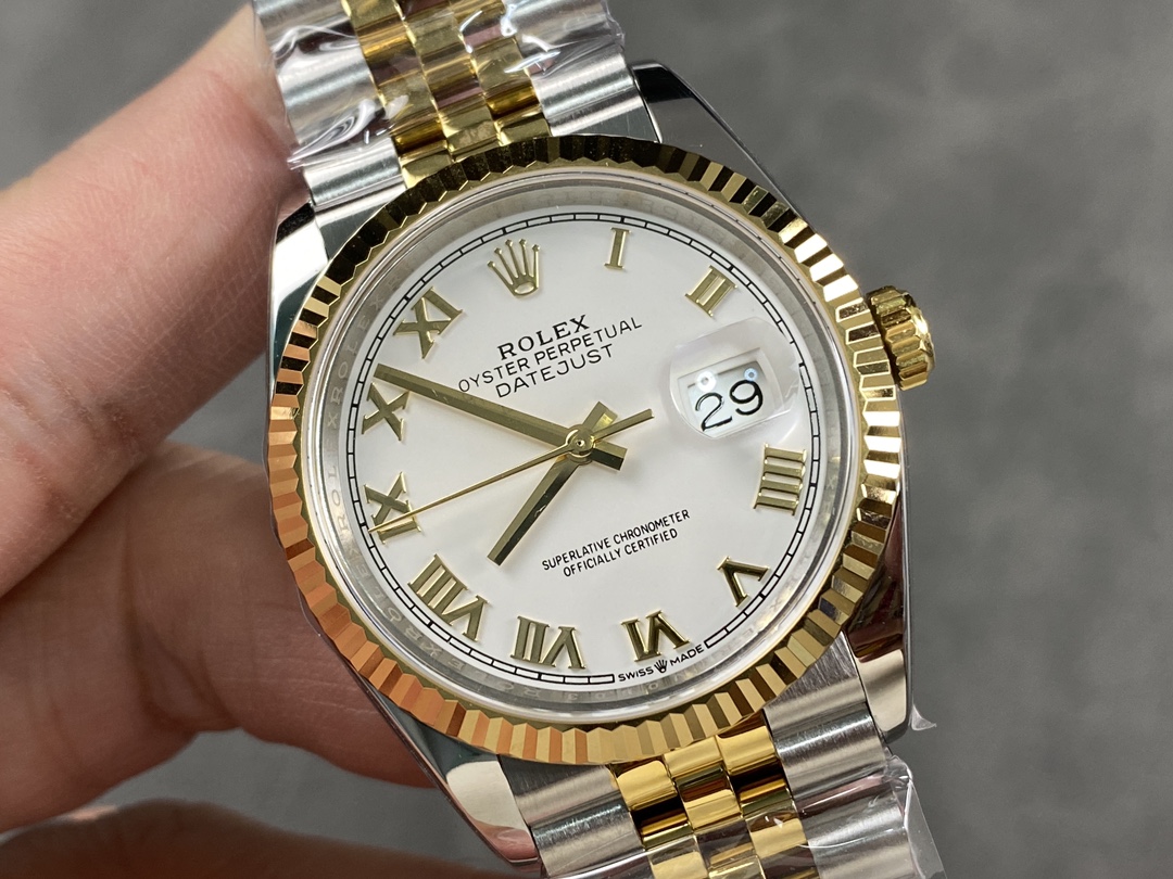 Rolex Datejust 126233 White Roman Dial Fluted Bezel 36MM Unisex Replica Watch