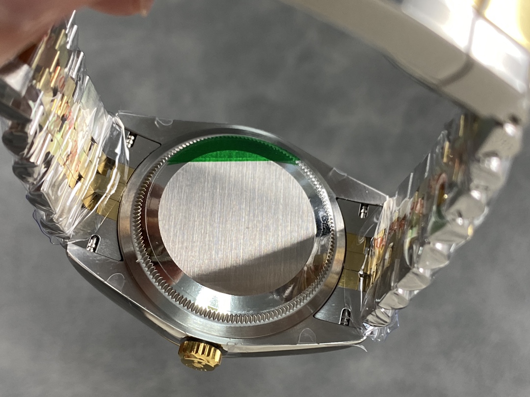 Rolex Datejust 126233 White Roman Dial Fluted Bezel 36MM Unisex Replica Watch