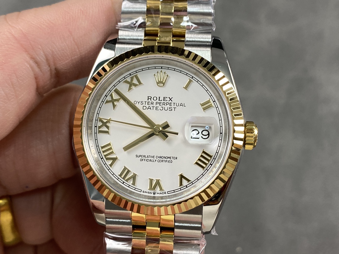 Rolex Datejust 126233 White Roman Dial Fluted Bezel 36MM Unisex Replica Watch