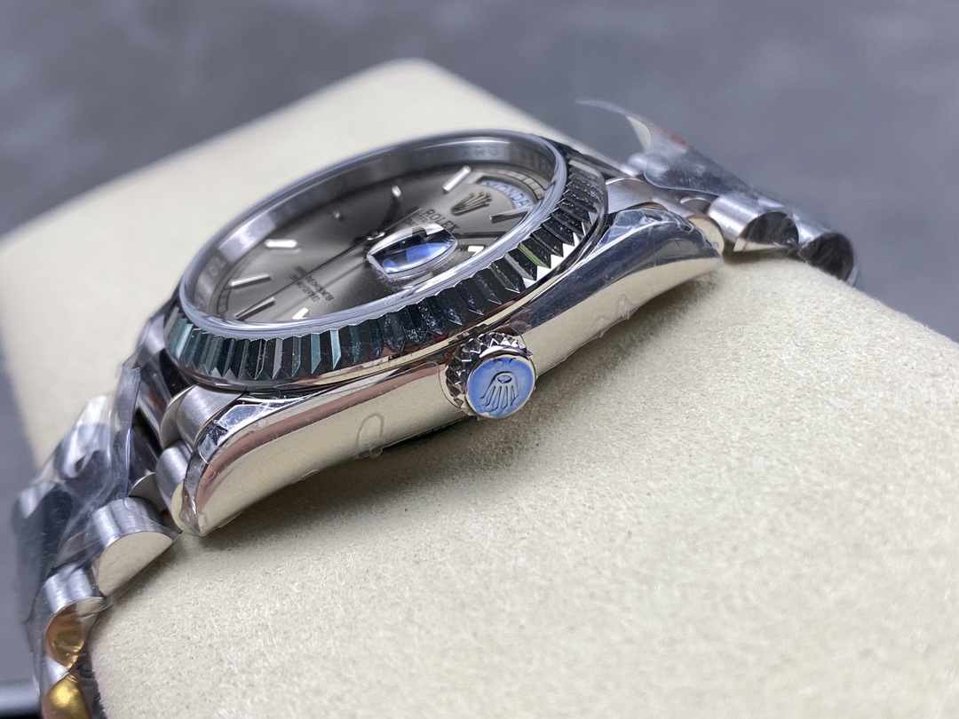 Rolex Day-Date 128239 0005 White Gold Silver Index Dial 36MM Unisex Replica Watch