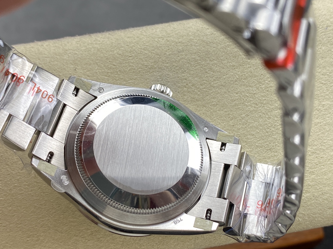 Rolex Day Date 36 Diamond Bezel Ice Blue Roman Dial m128396tbr 0019