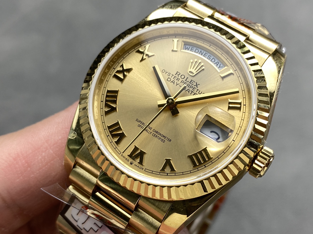 Rolex Day-Date 118238 Champagne Dial 36mm Unisex Replica Watch