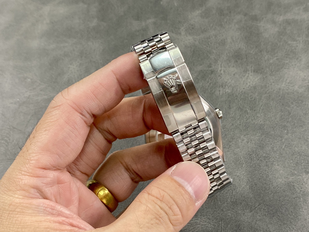 Rolex Datejust 41 Automatic White Dial 126334 0024