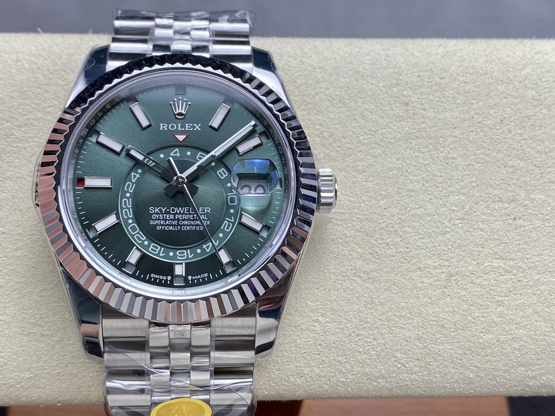 Rolex Sky Dweller 42 White Gold Fluted Bezel 336934 0002 Men's Watch