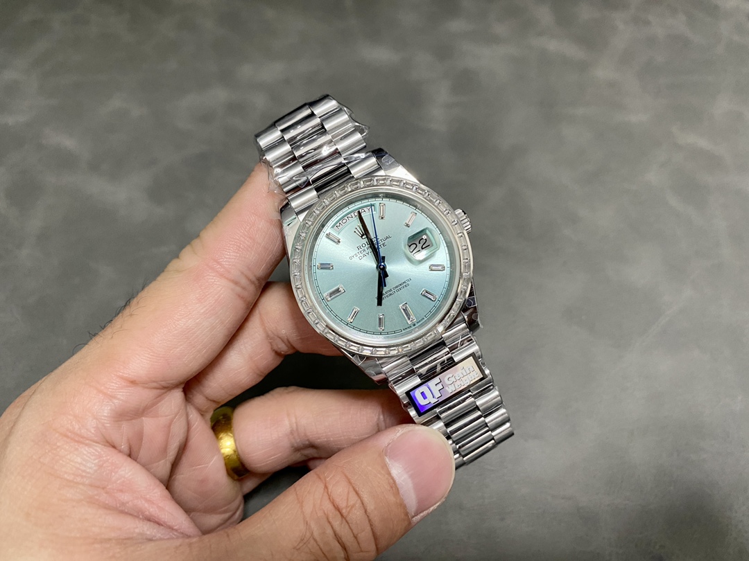 Rolex Day-Date 228396TBR Ice Blue Diamond Dial Diamond Bezel 40mm Mens Replica Watch