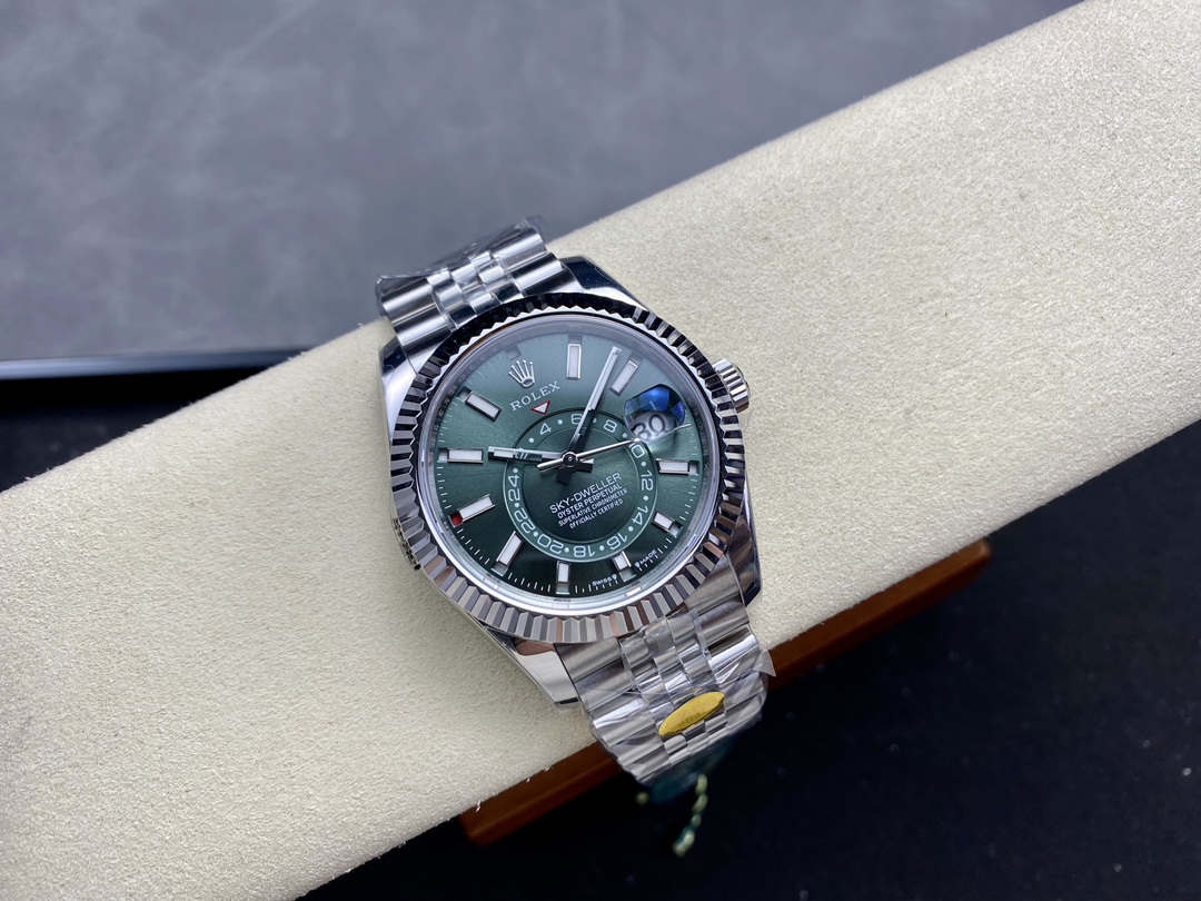 Rolex Sky Dweller 42 White Gold Fluted Bezel 336934 0002 Men's Watch