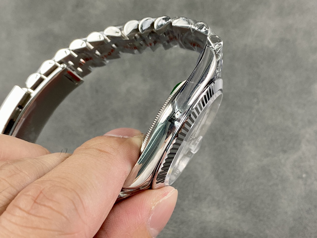 Rolex Datejust 41 Automatic White Dial 126334 0024