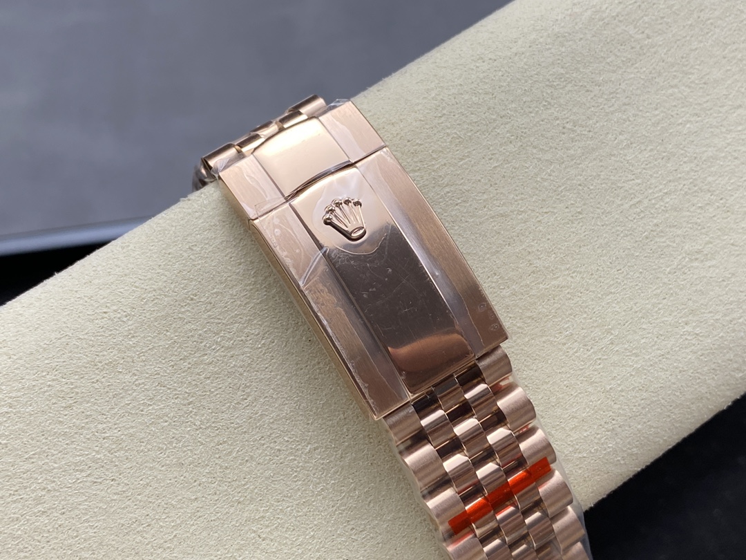 Rolex Sky Dweller 42mm Intense White Dial Fluted Bezel Jubilee Bracelet m336935 0007