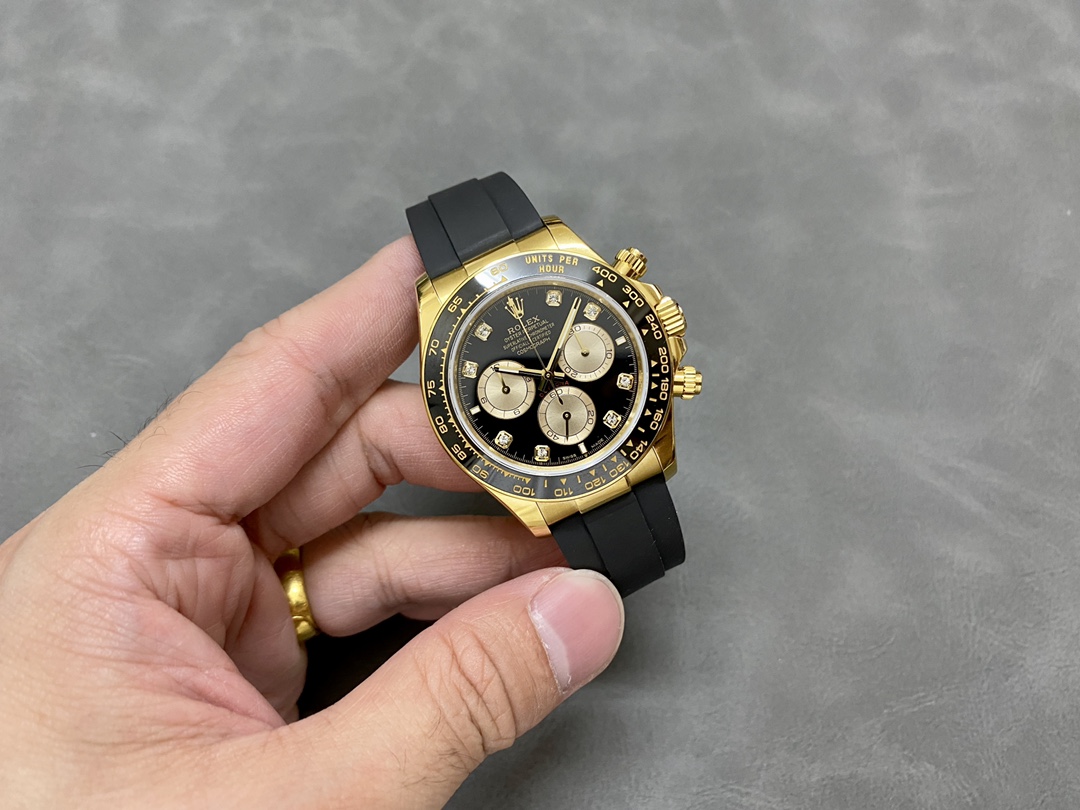 Rolex Cosmograph Daytona 40 Yellow Gold Balck Rubber m126518ln 0006