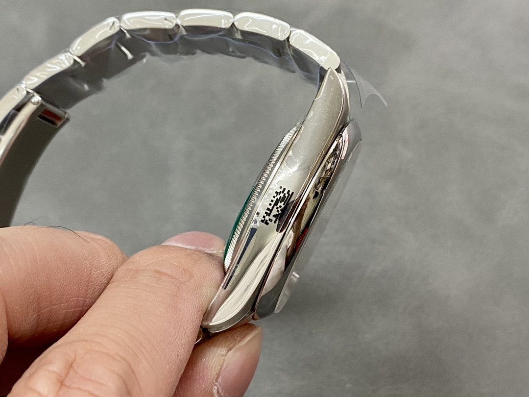 Rolex Oyster Perpetual 41mm Blue Dial Stainless Steel m124300-0008