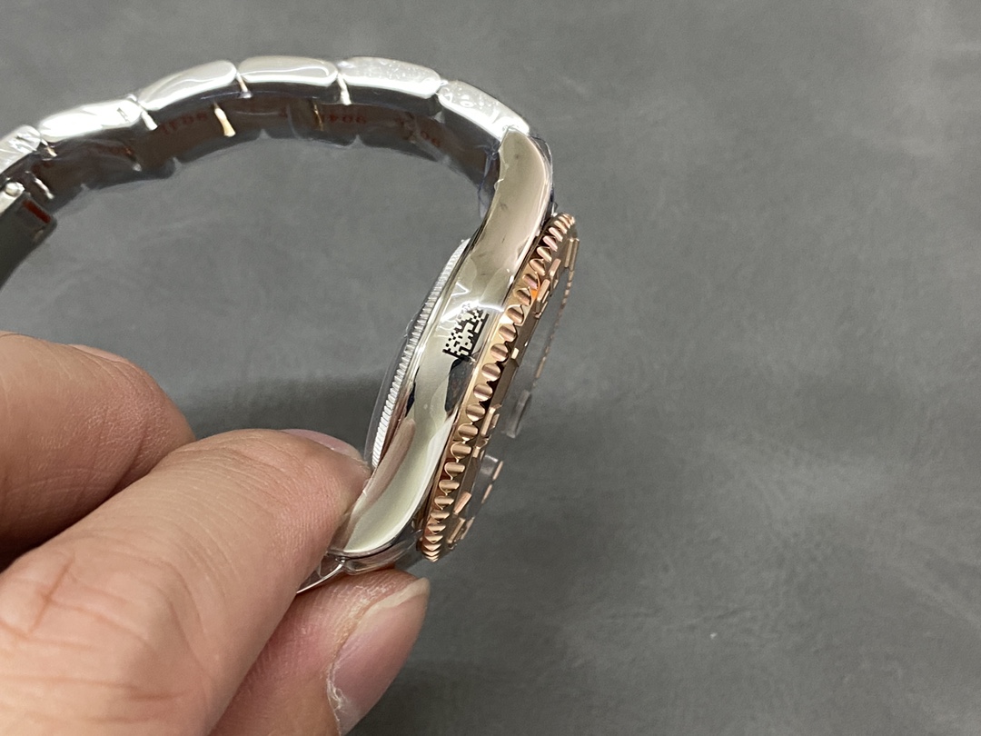 Rolex Yacht-Master 268621 Everose Bezel Chocolate Dial 37mm Unisex Replica Watch