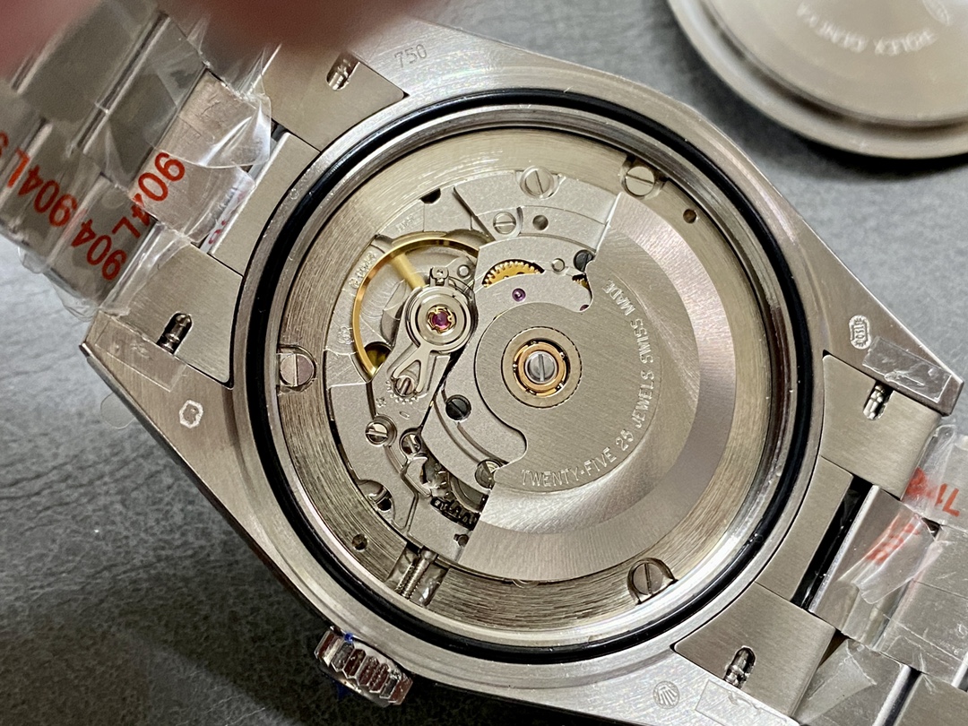 Rolex Day-Date 40mm Platinum Meteorite Baguette 228206 0036 Men's Watch