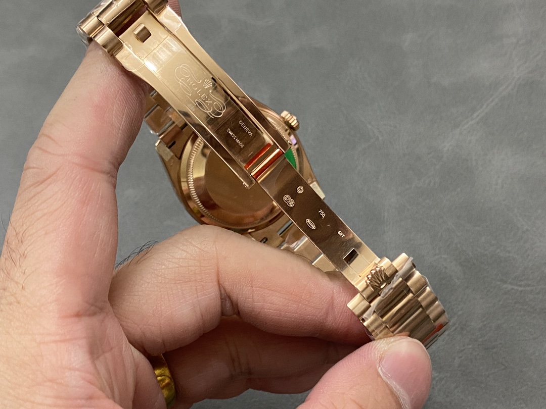 Rolex Day-Date 36 Rose Gold Turquoise Diamond-Set Roman Dial Diamond Bezel m128345rbr 0064