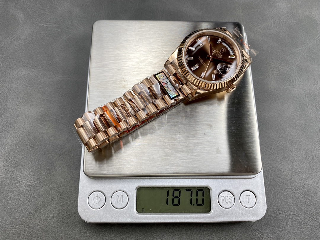 Rolex Day Date 40 18kt Everose Gold Rolex President Chocolate Dial m228235 0003