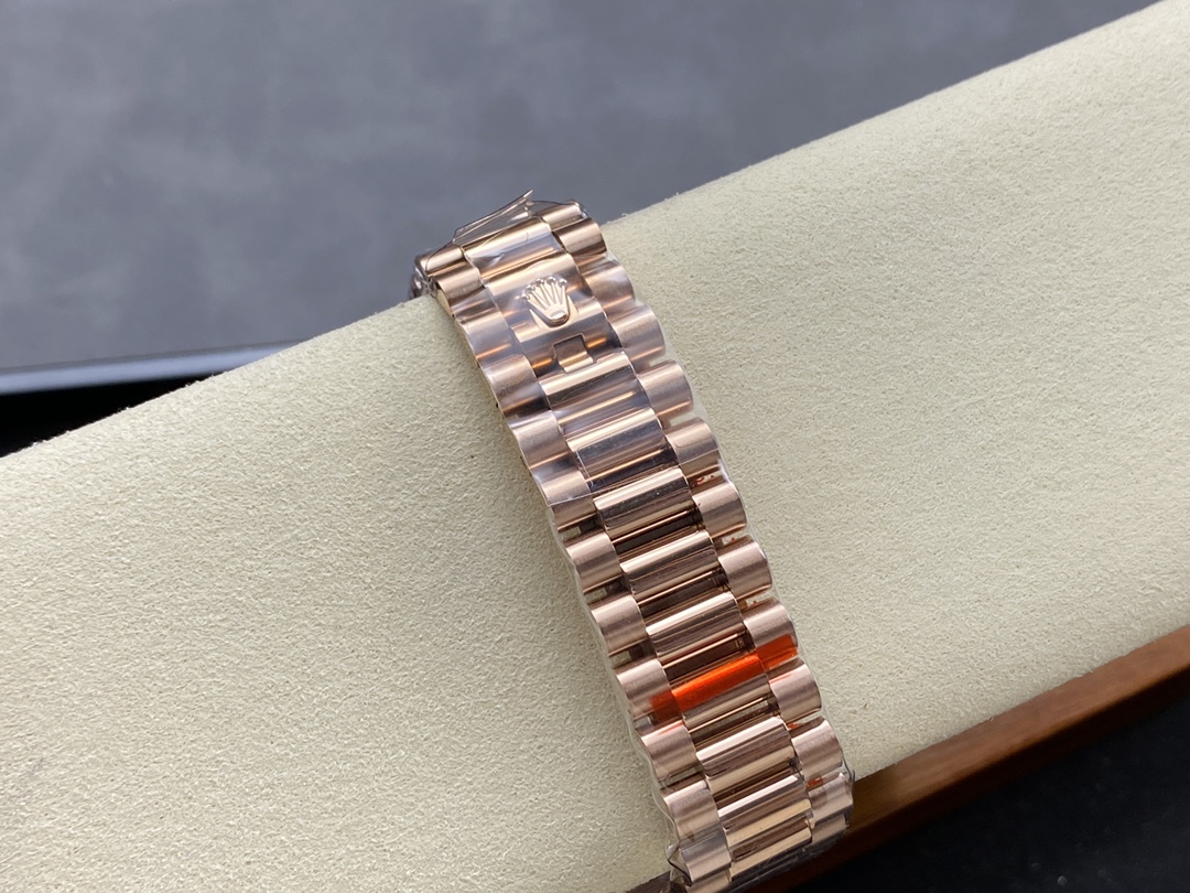 Rolex Day Date 40 18kt Everose Gold Rolex President Chocolate Dial m228235 0003