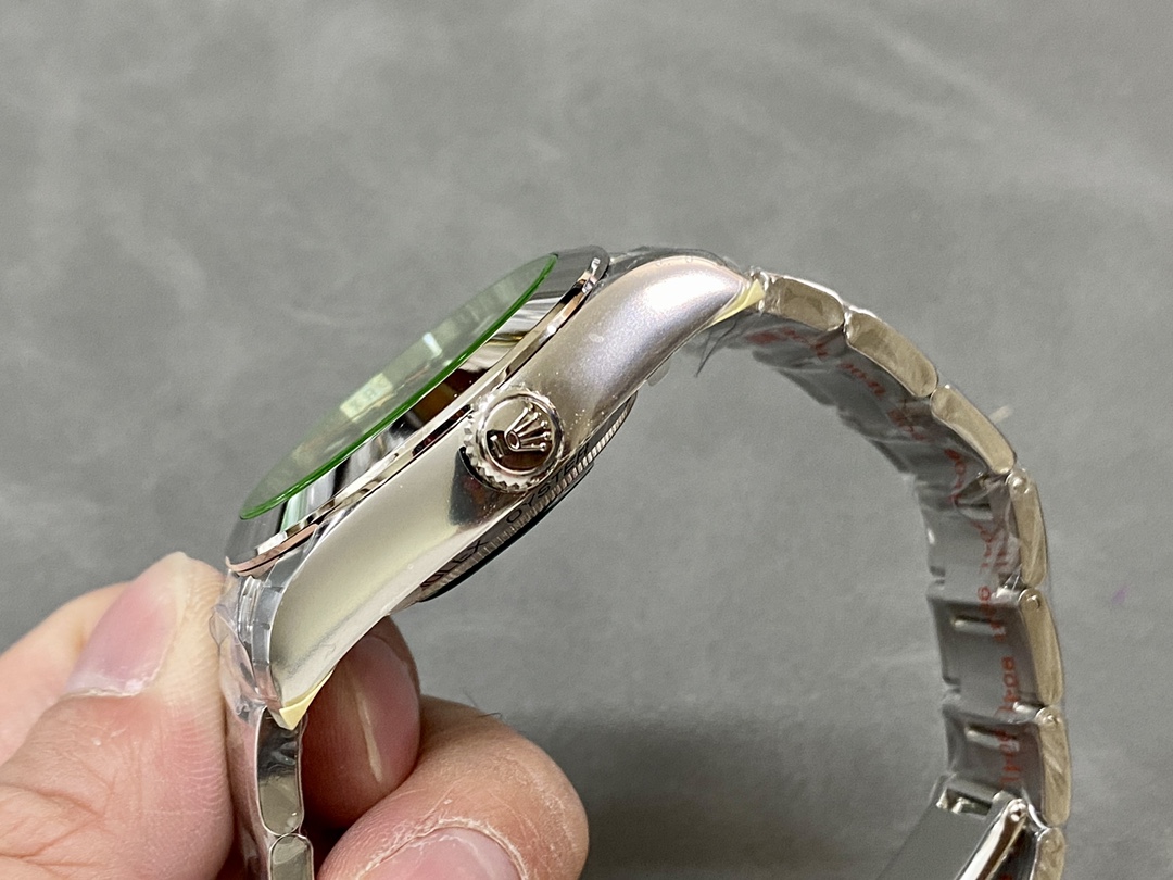 Rolex Milgauss 116400GV Stainless Steel Black Dial 40MM Mens Replica Watch