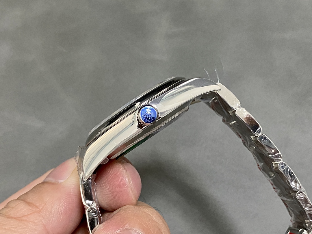 Rolex Oyster Perpetual Air-King 114200 Grape Red Index Dial 34mm Unisex Replica watch