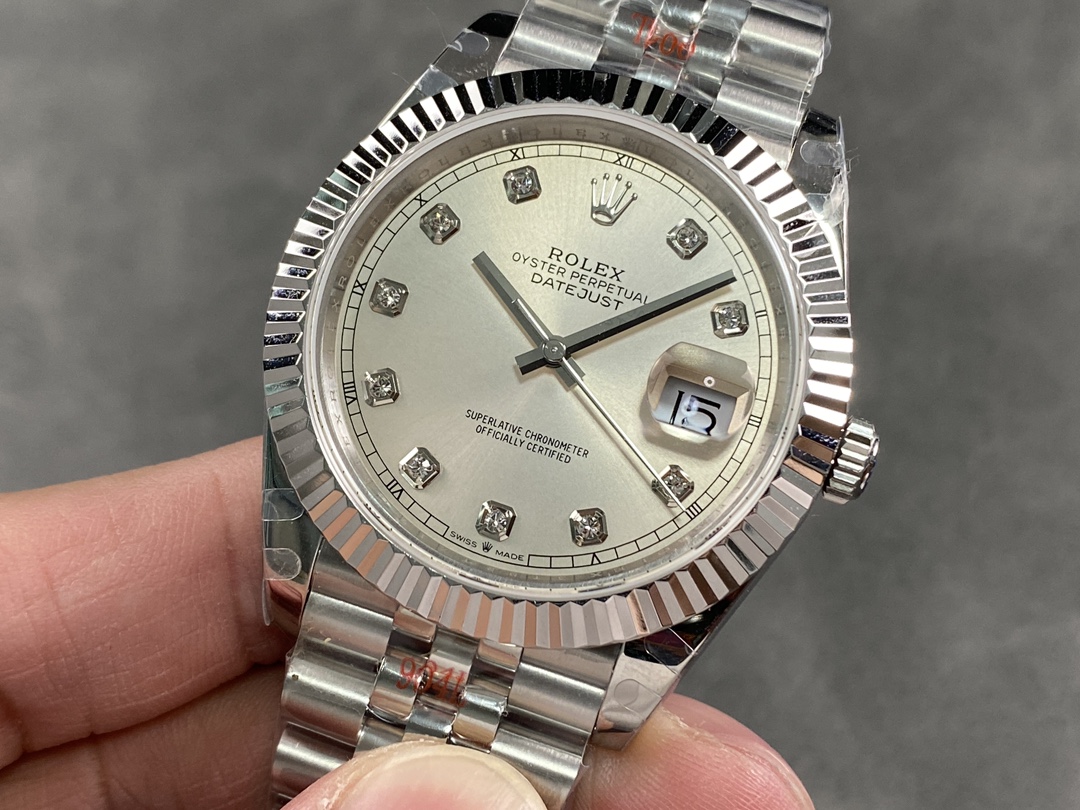 Rolex Datejust II 116334 Silver Diamond Dial 41mm Mens Replica Watch