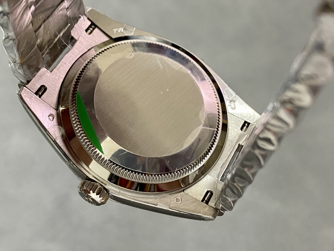 Rolex Day Date 36mm Platinum White Gold Silver Index 128236 0001