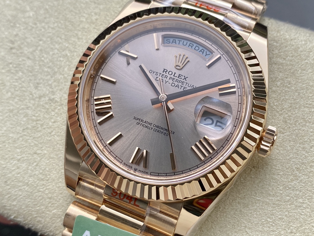 Rolex Day-Date 228235 Sundust Roman Numeral Dial Fluted Bezel 40mm Mens Replica Watch