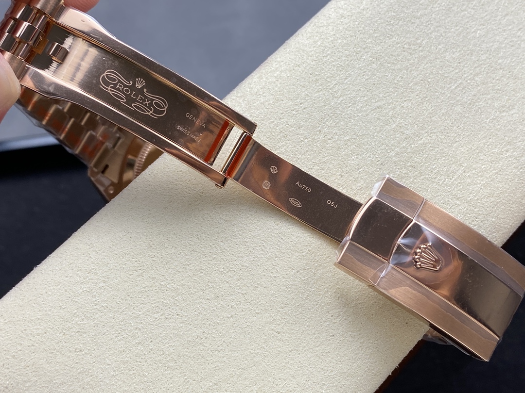 Rolex Sky Dweller 42 Everose Gold Chocolate Dial m336935 0006