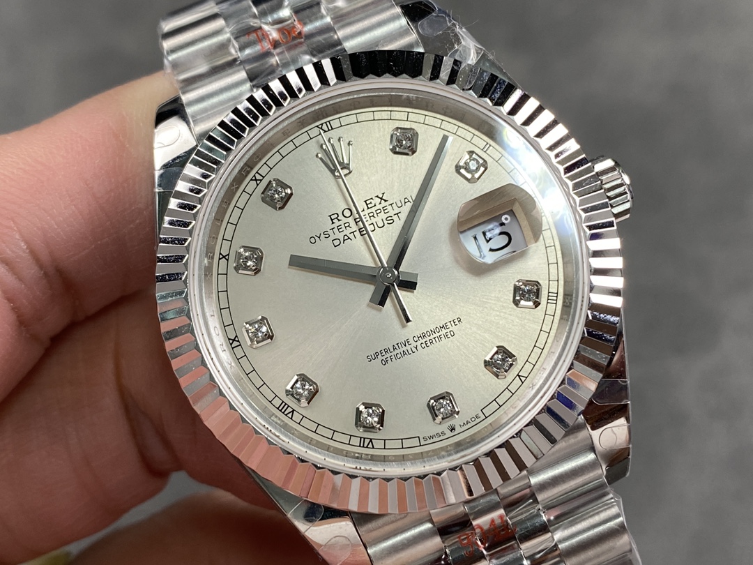 Rolex Datejust II 116334 Silver Diamond Dial 41mm Mens Replica Watch