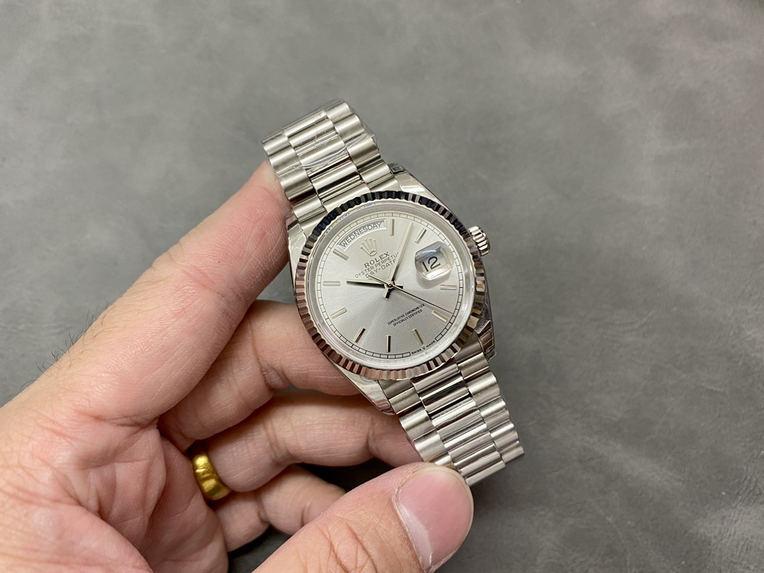 Rolex Day Date 36mm Platinum White Gold Silver Index 128236 0001