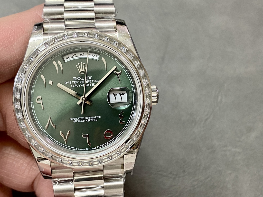 Rolex Day-Date 40 Platinum Arabic Numerals Green with Diamonds 228396tbr