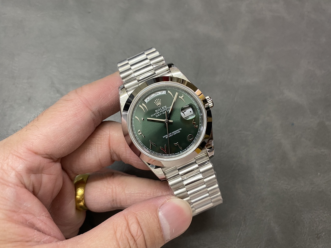 Rolex Day-Date 40mm Arabic Platinum Olive Dial 228206