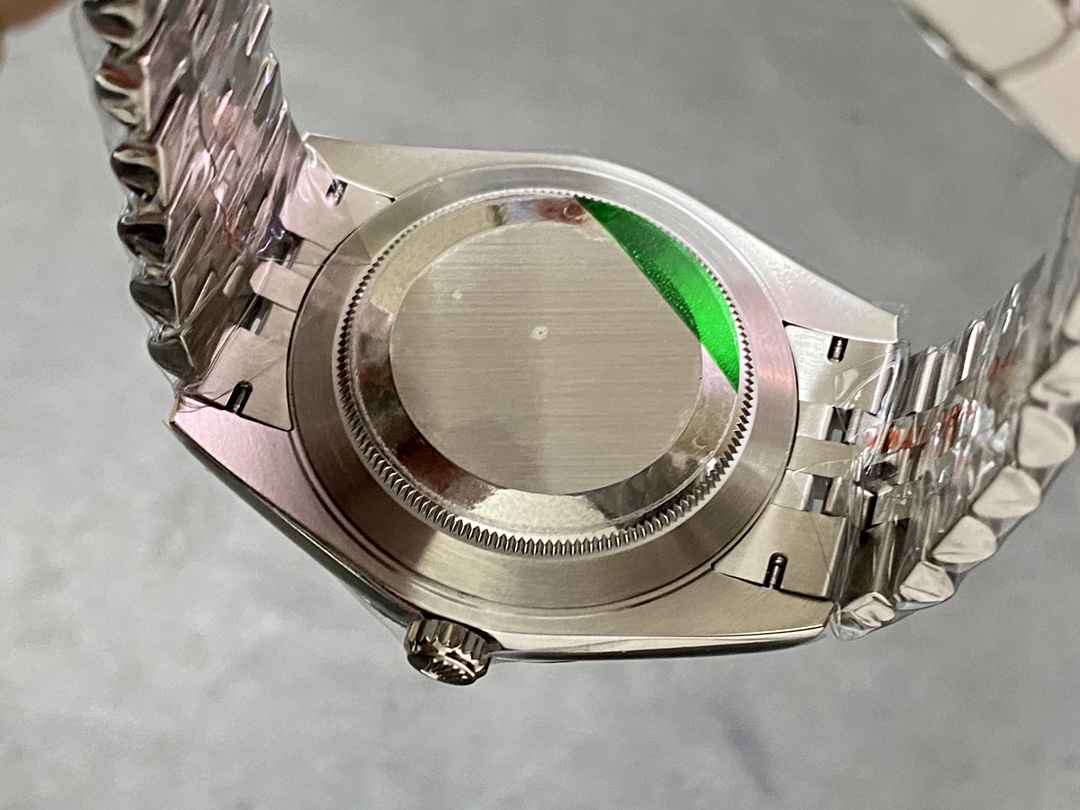 Rolex Datejust 41mm Pre owned Blue Motif Dial Jubilee Bracelet 126334