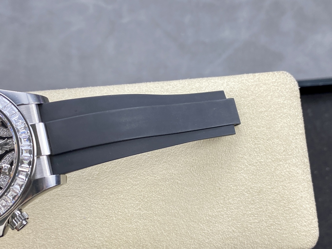 Rolex Daytona 40mm Eye of the Tiger White Gold Diamond Dial Oysterflex 116589TBR