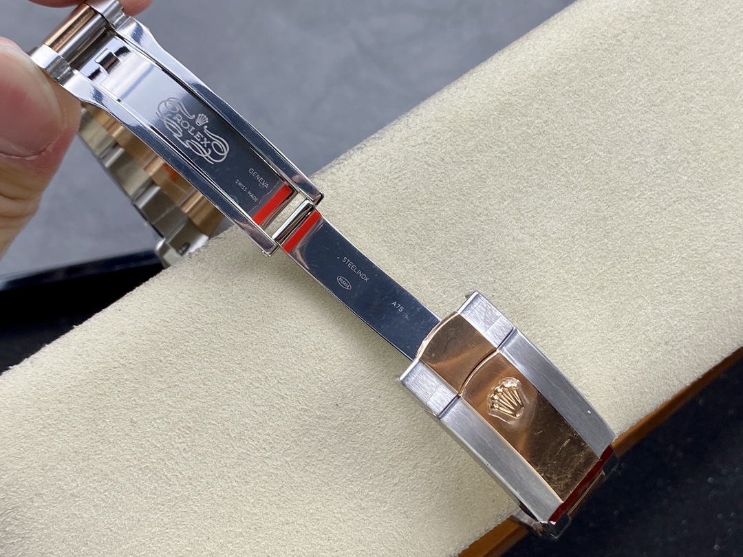 Rolex Datejust 41mm Steel and Yellow Gold 126333 0017 White Mop Diamond Oyster