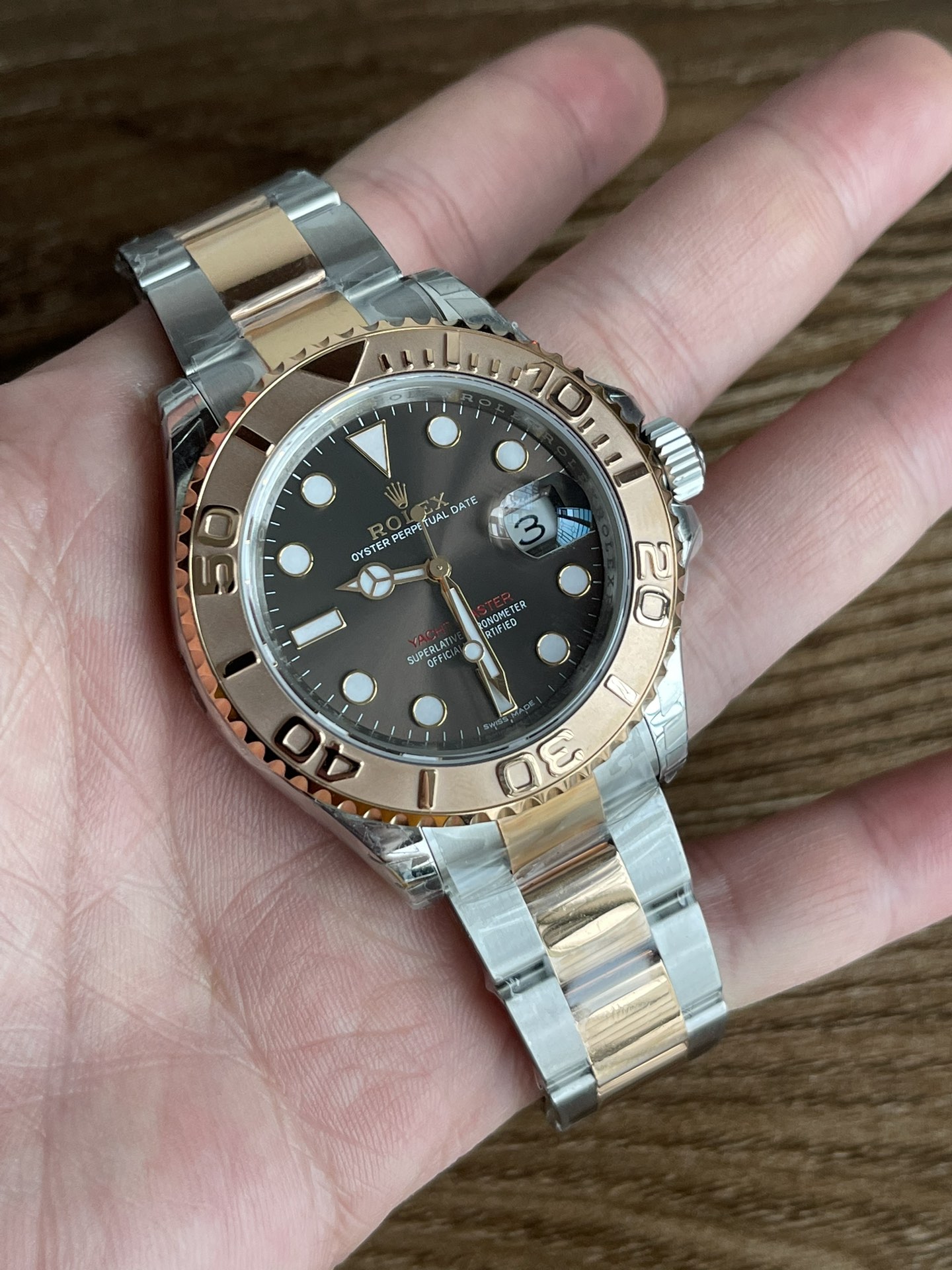 Rolex Yacht-Master 126621 EverRose Gold Black Dial 40MM Mens Replica Watch