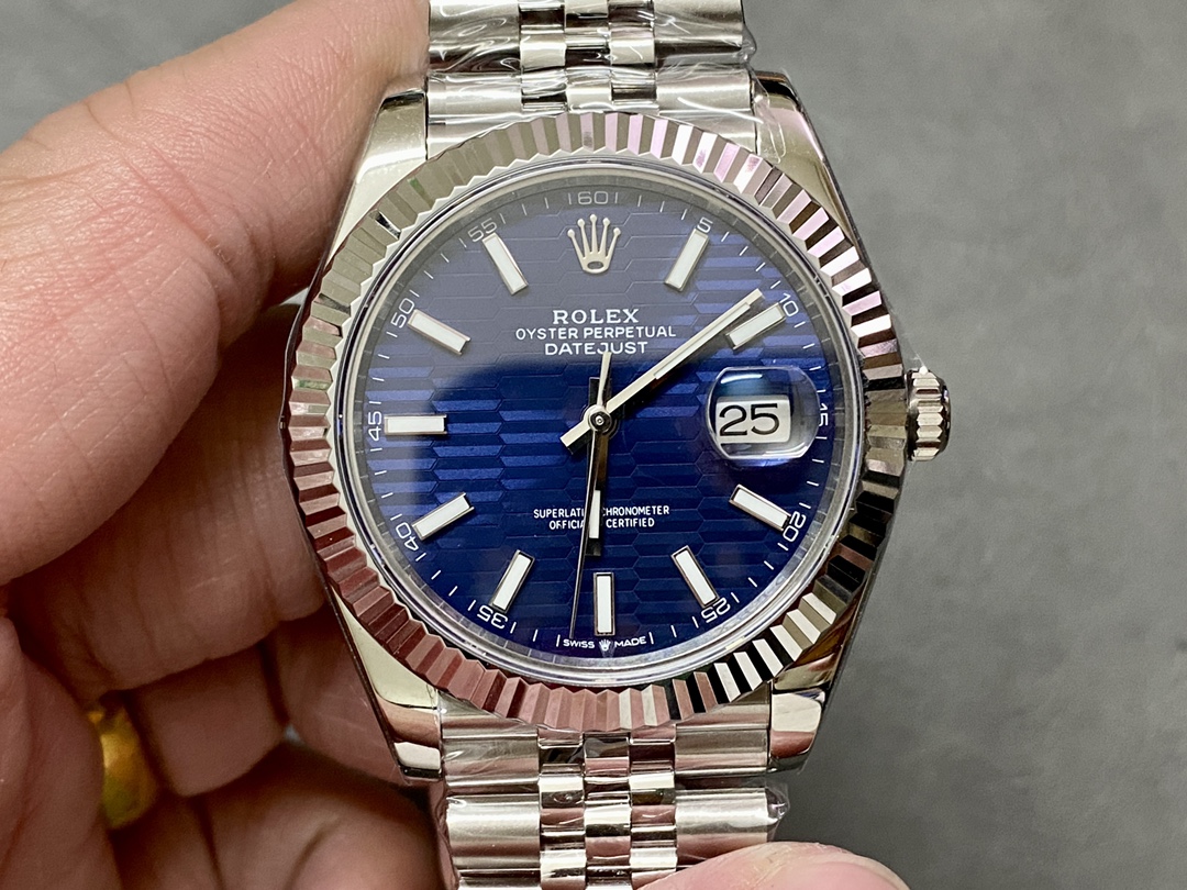 Rolex Datejust 41mm Pre owned Blue Motif Dial Jubilee Bracelet 126334
