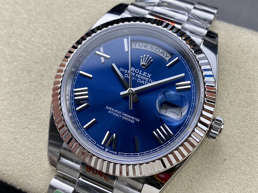 Rolex Day-Date 228239 Blue Roman Dial Fluted Bezel 40mm Mens Replica Watch