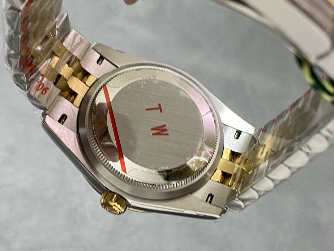 Rolex Datejust 126233 Golden Palm Motif Dial Fluted Bezel 36MM Unisex Replica Watch