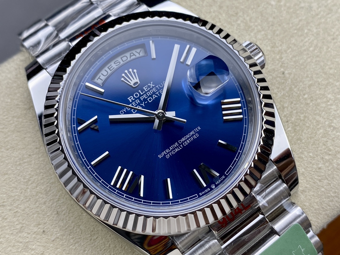 Rolex Day-Date 228239 Blue Roman Dial Fluted Bezel 40mm Mens Replica Watch