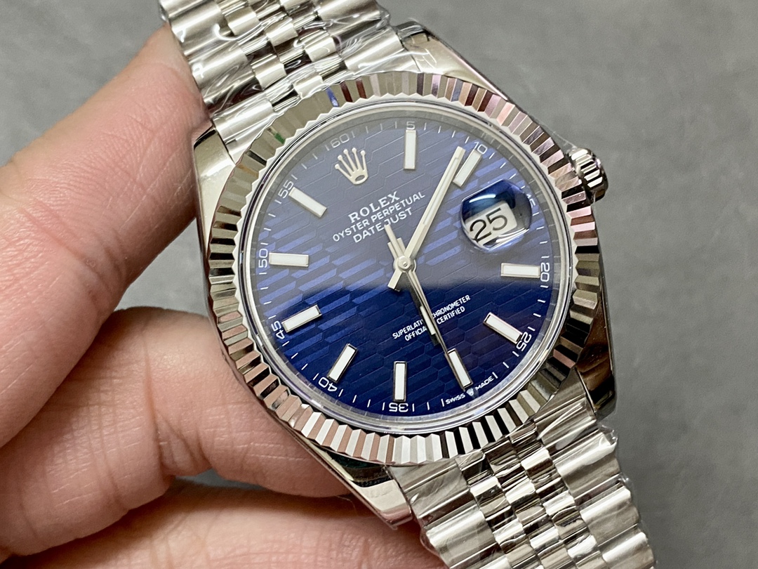 Rolex Datejust 41mm Pre owned Blue Motif Dial Jubilee Bracelet 126334