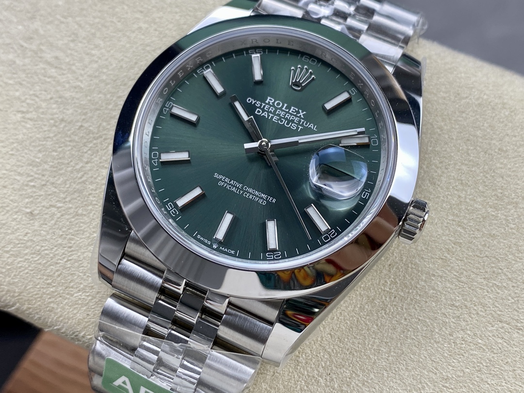 Rolex DateJust 41mm m126300 0020 Oystersteel Jubilee Mint Green Dial