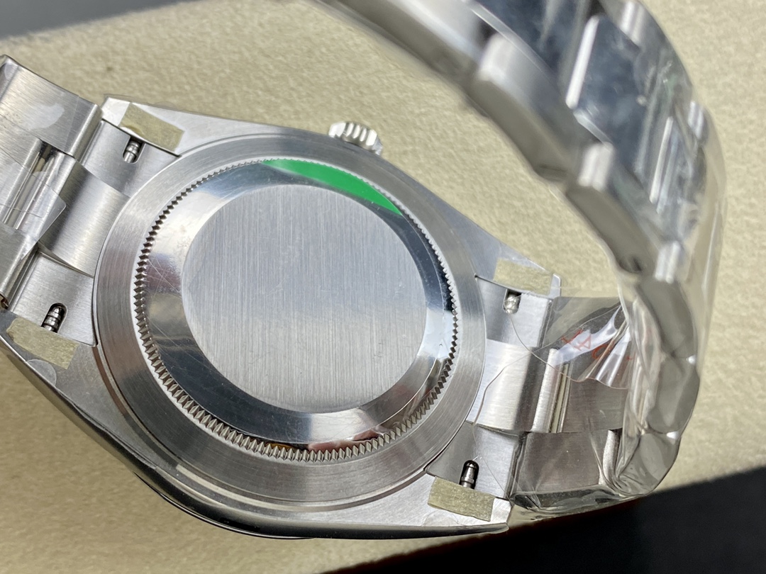 Rolex Datejust 126334 0025 Fluted Bezel Blue Roman Numeral Dial 41MM Mens Replica Watch