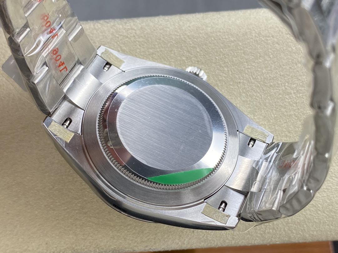 Rolex Datejust 41 Stainless Steel White Dial M126300 0005 Men's Watch