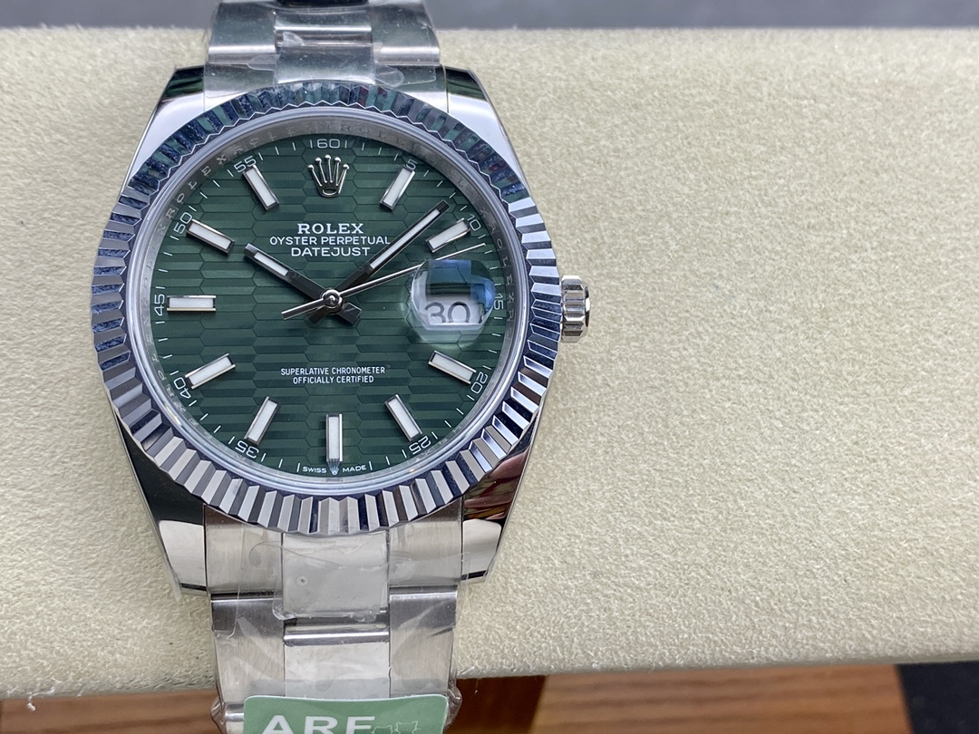 Rolex Datejust 126334 0029 Fluted Bezel Green Motif Dial 41MM Mens Replica Watch