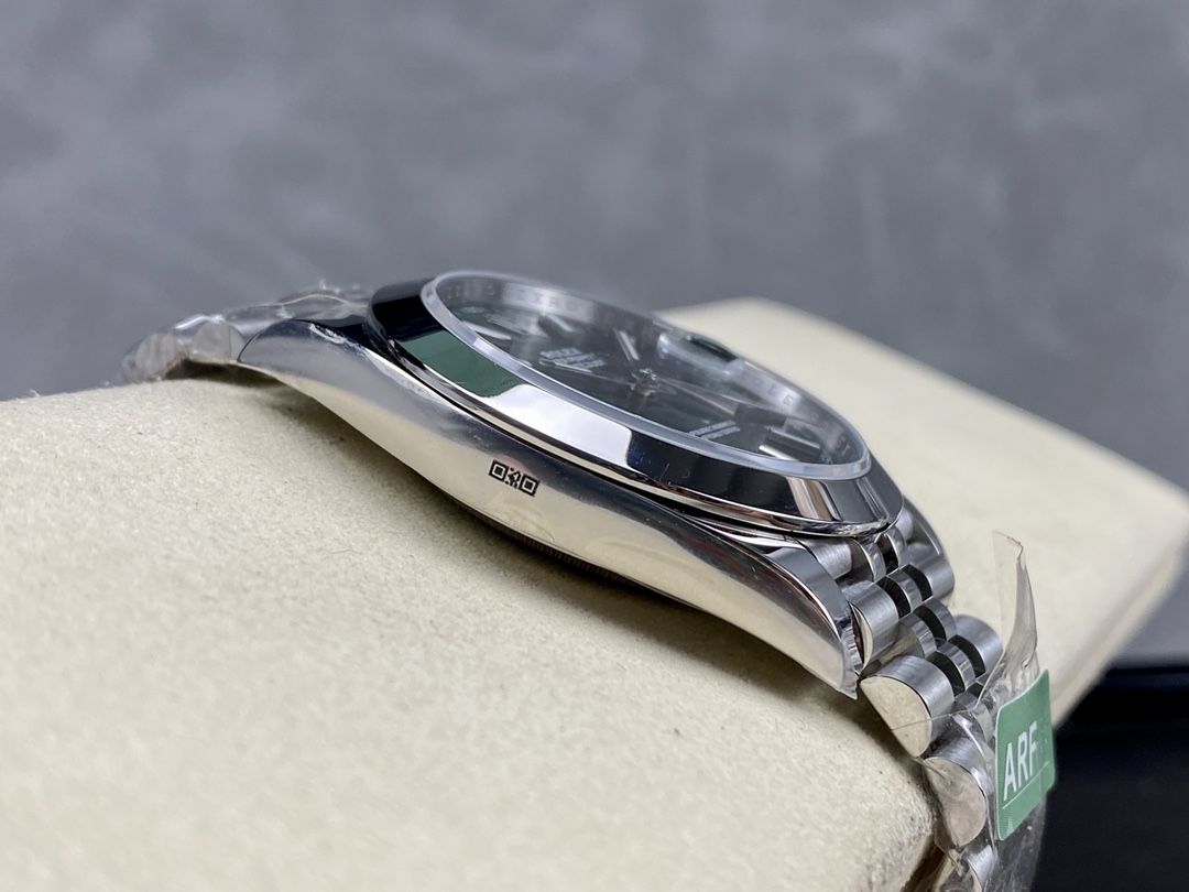 Rolex DateJust 41mm m126300 0020 Oystersteel Jubilee Mint Green Dial