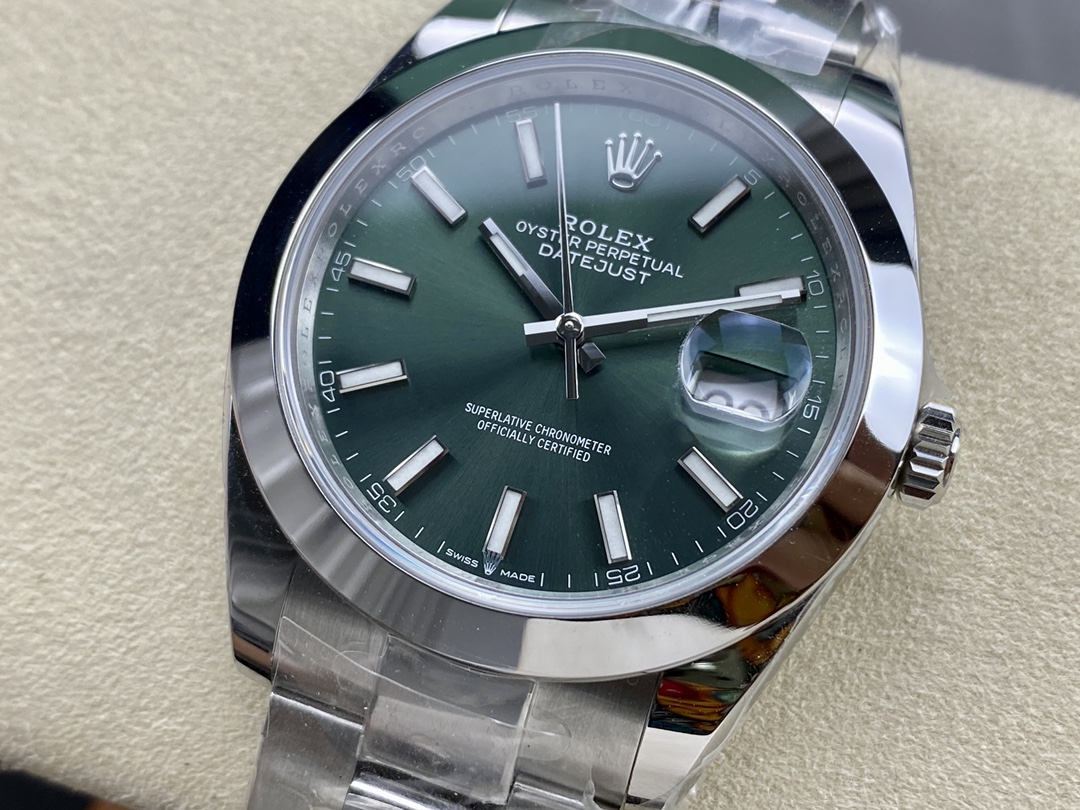 Rolex Datejust 41 Green Stick Dial Oyster m126300 0019 Men's Watch