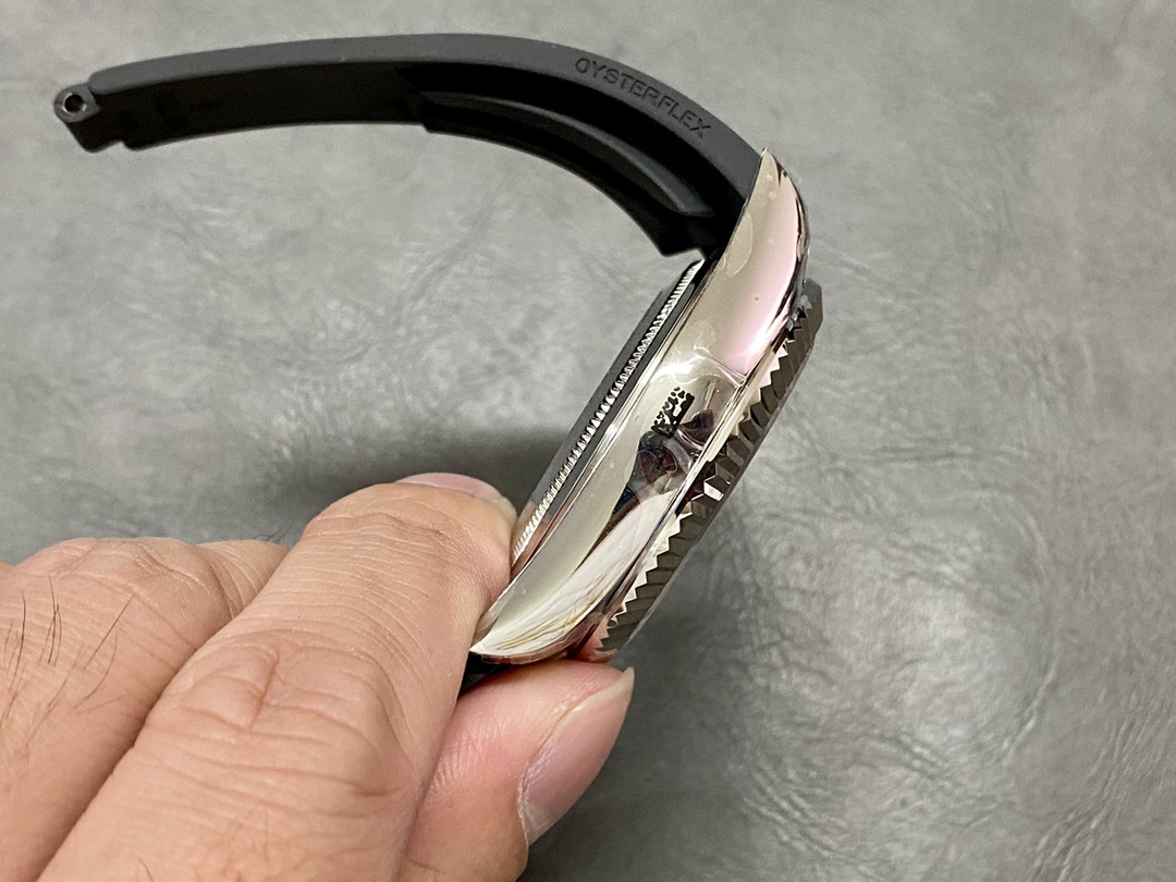 Rolex Sky Dweller 42 White Gold White Dial Oysterflex M336239 0003