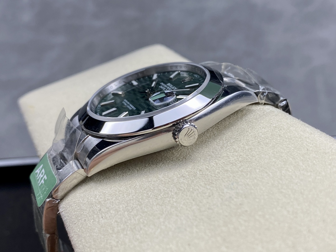 Rolex Datejust 41mm Steel Oyster Bracelet Smooth Bezel 126300 0021